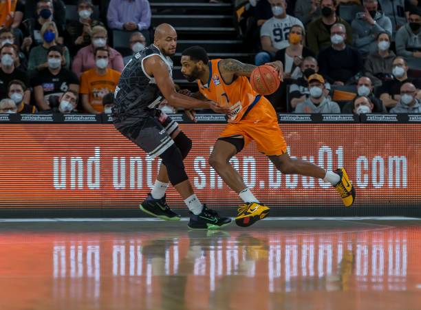 着每场比赛 着每场比赛