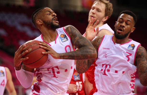 队的防线 队的防线