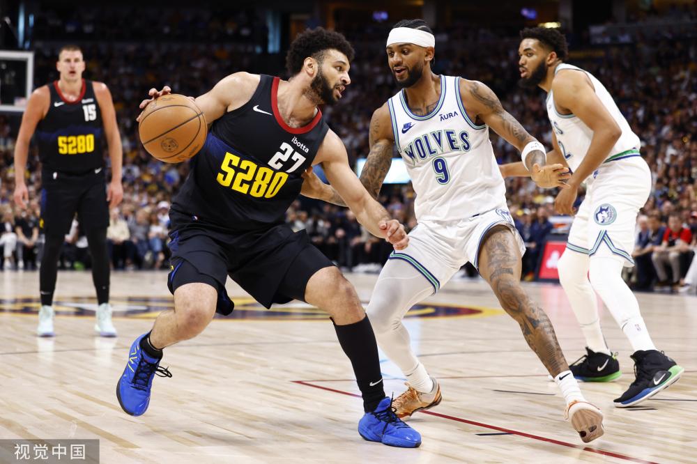 观众面前 观众面前